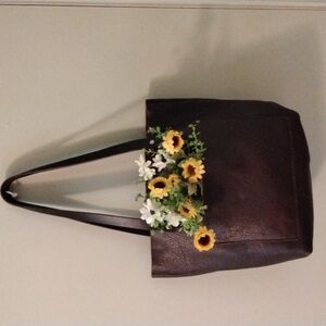 Portland Leather Almost Perfect medium classic tote